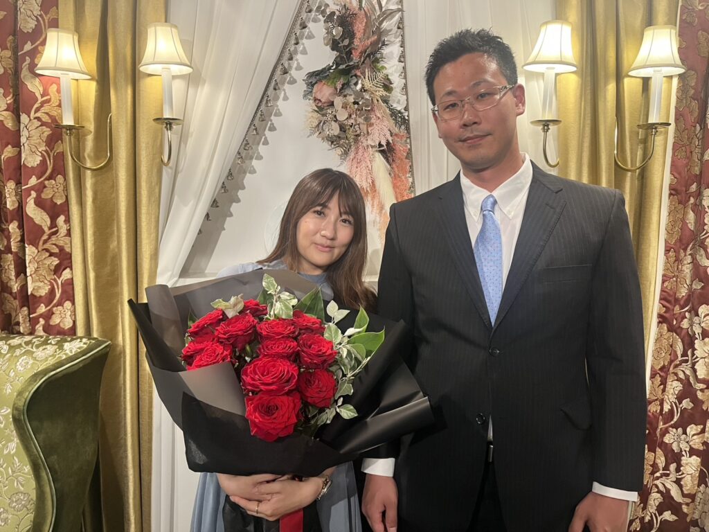 1438組目のプロポーズが神戸北野ホテルで成功されました。