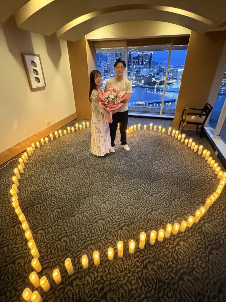 1442組目のプロポーズが神戸メリケンパークオリエンタルホテルで成功されました。